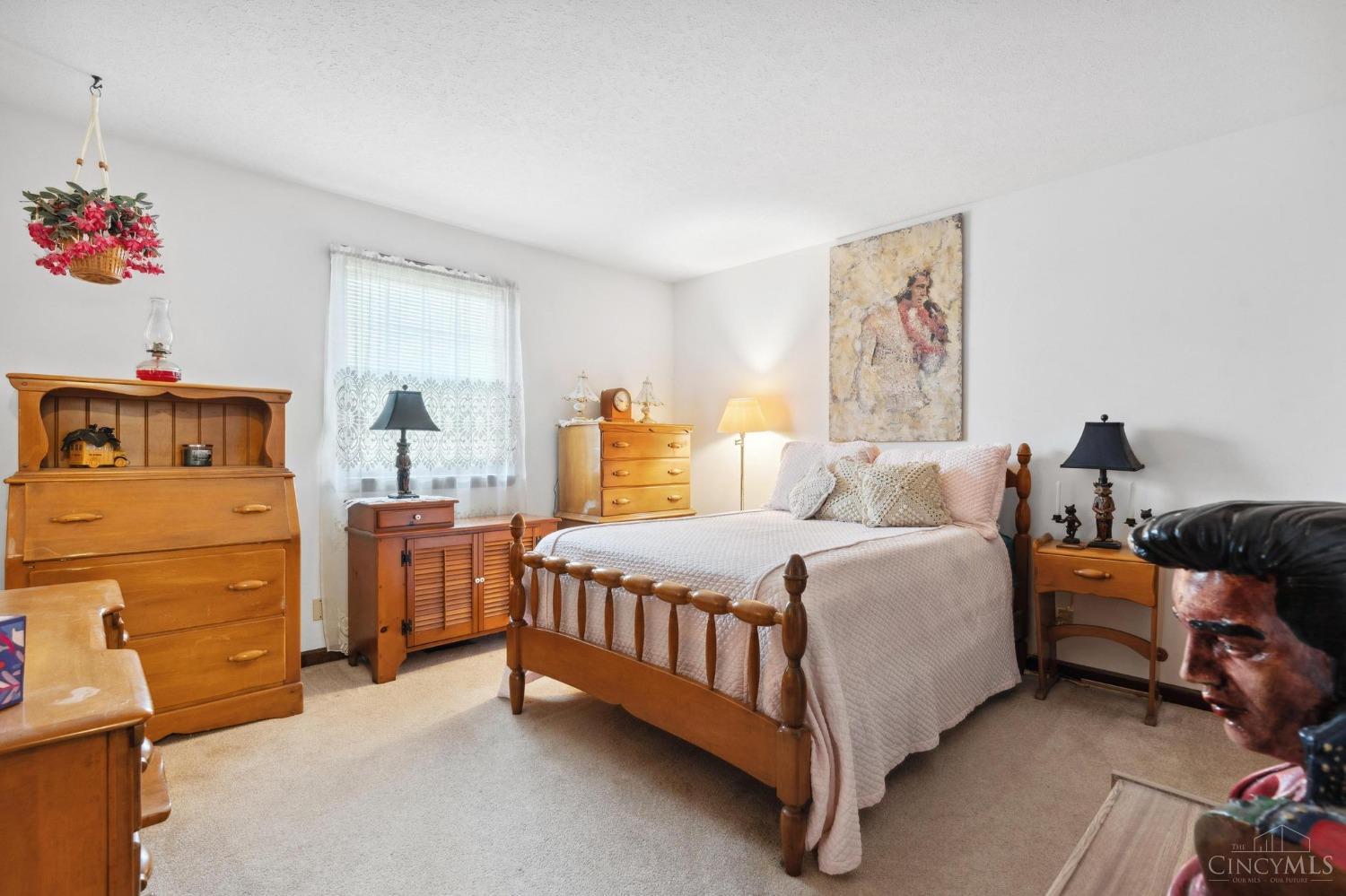 405 Hoskins Road, Union Twp, Ohio image 32
