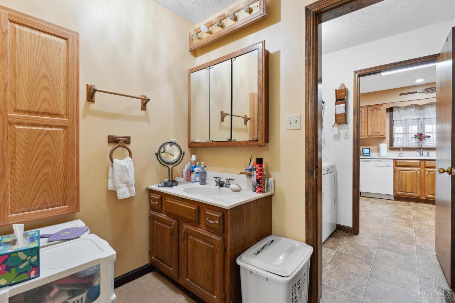 405 Hoskins Road, Union Twp, Ohio image 36
