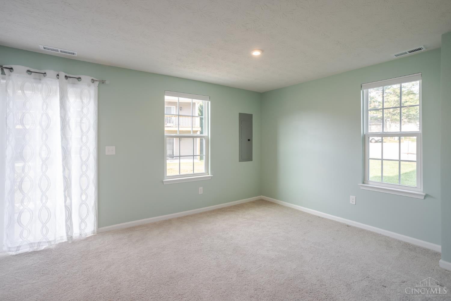 1092 Steamboat Drive