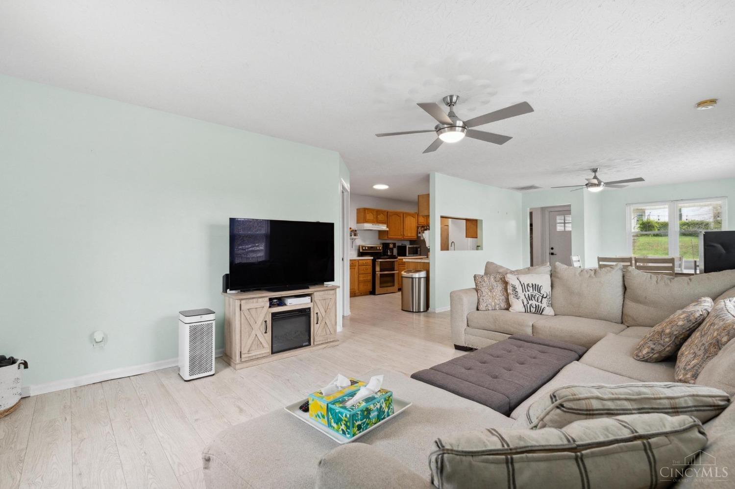 407 S East Street, Hillsboro, Ohio image 5