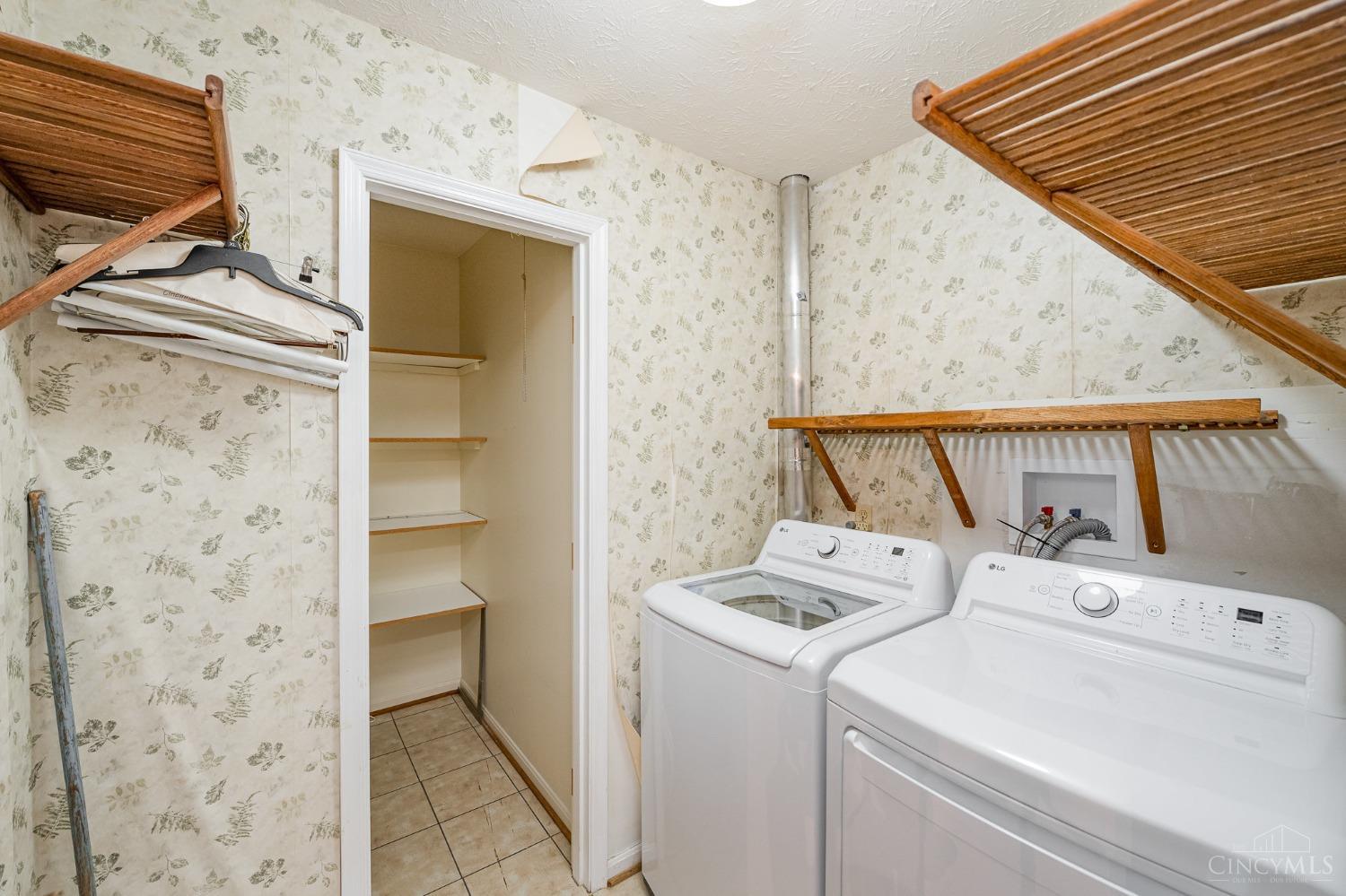 10080 Pebblecreek Lane, Colerain Twp, Ohio image 23