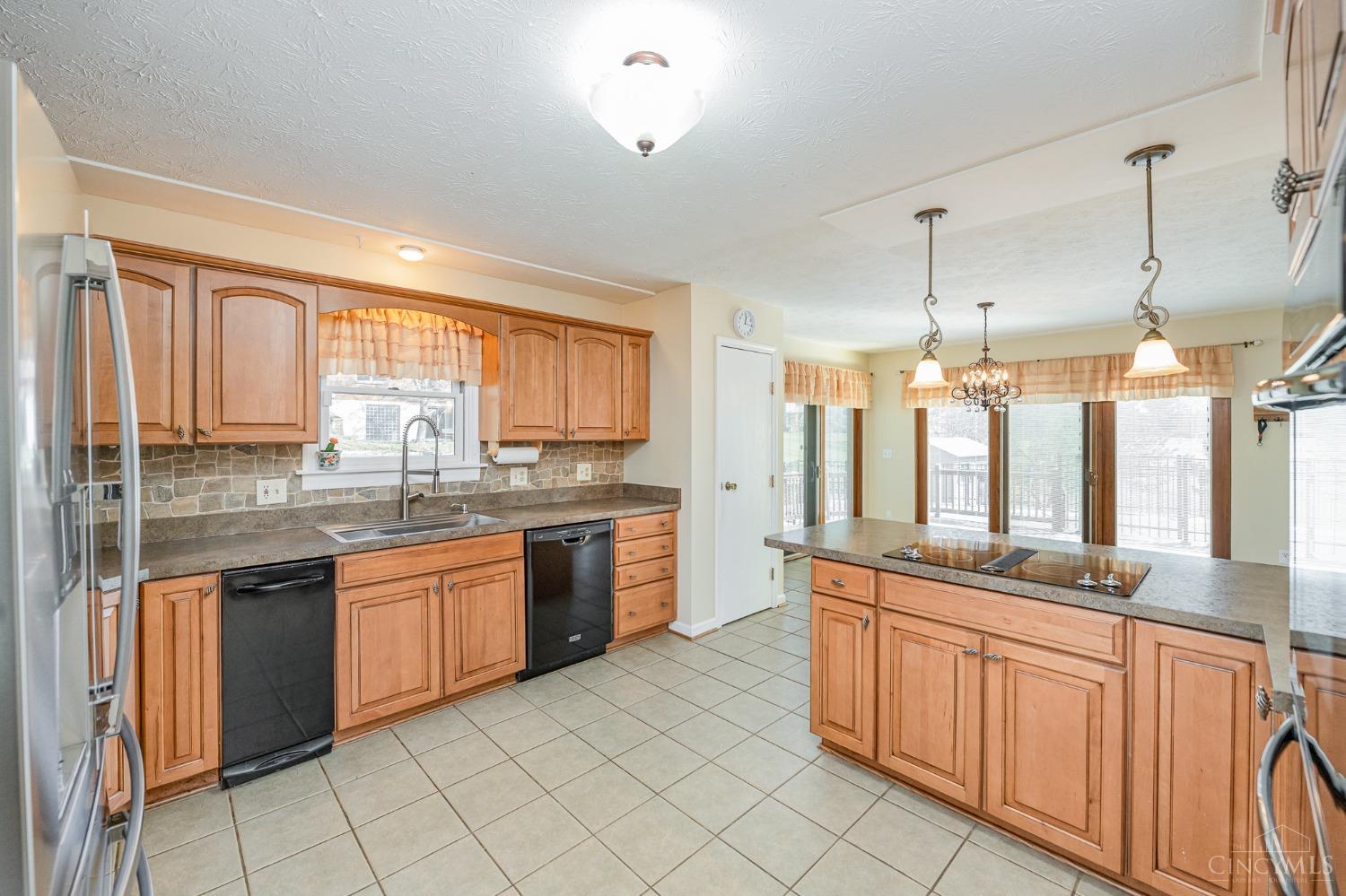 10080 Pebblecreek Lane, Colerain Twp, Ohio image 13
