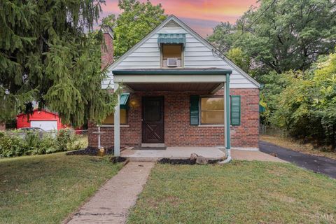 Photo of 7929 Cherrywood Court, Cincinnati, OH 45224 (MLS # 1856078)