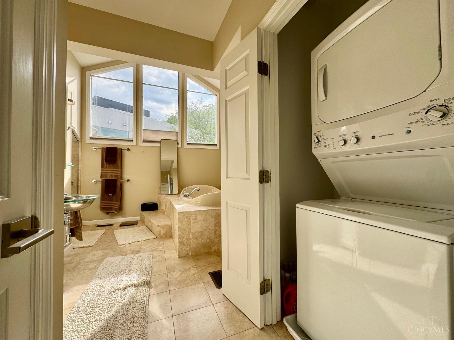 937 Monastery Street #B, Cincinnati, Ohio image 30