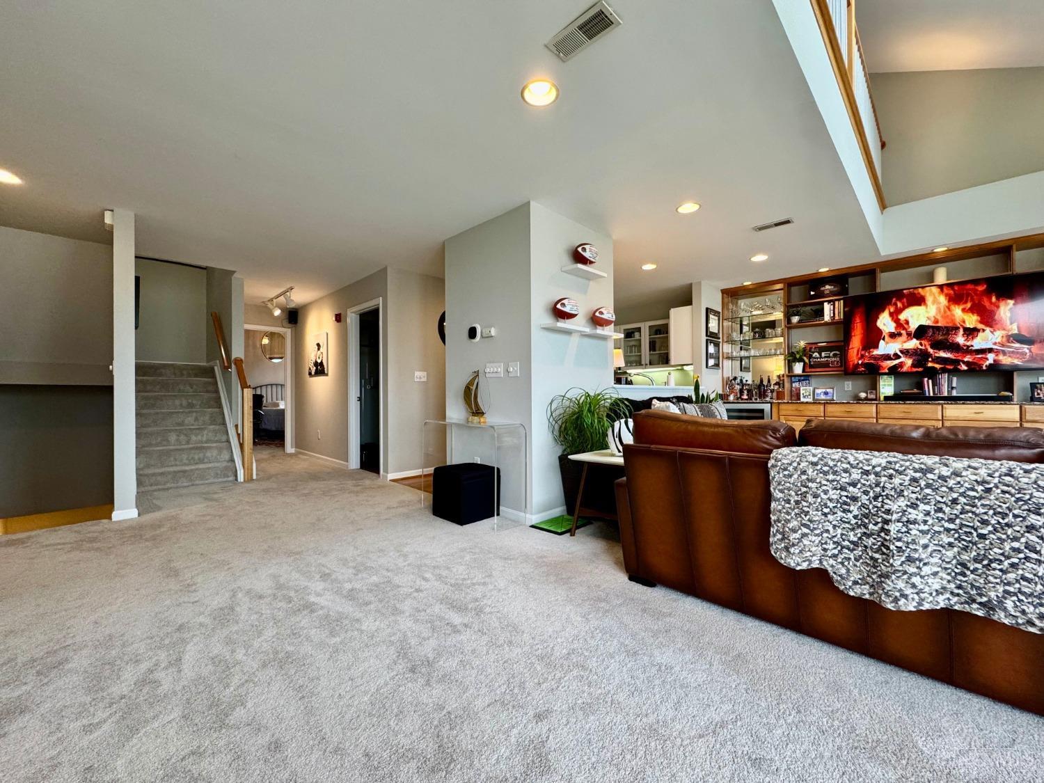 937 Monastery Street #B, Cincinnati, Ohio image 35