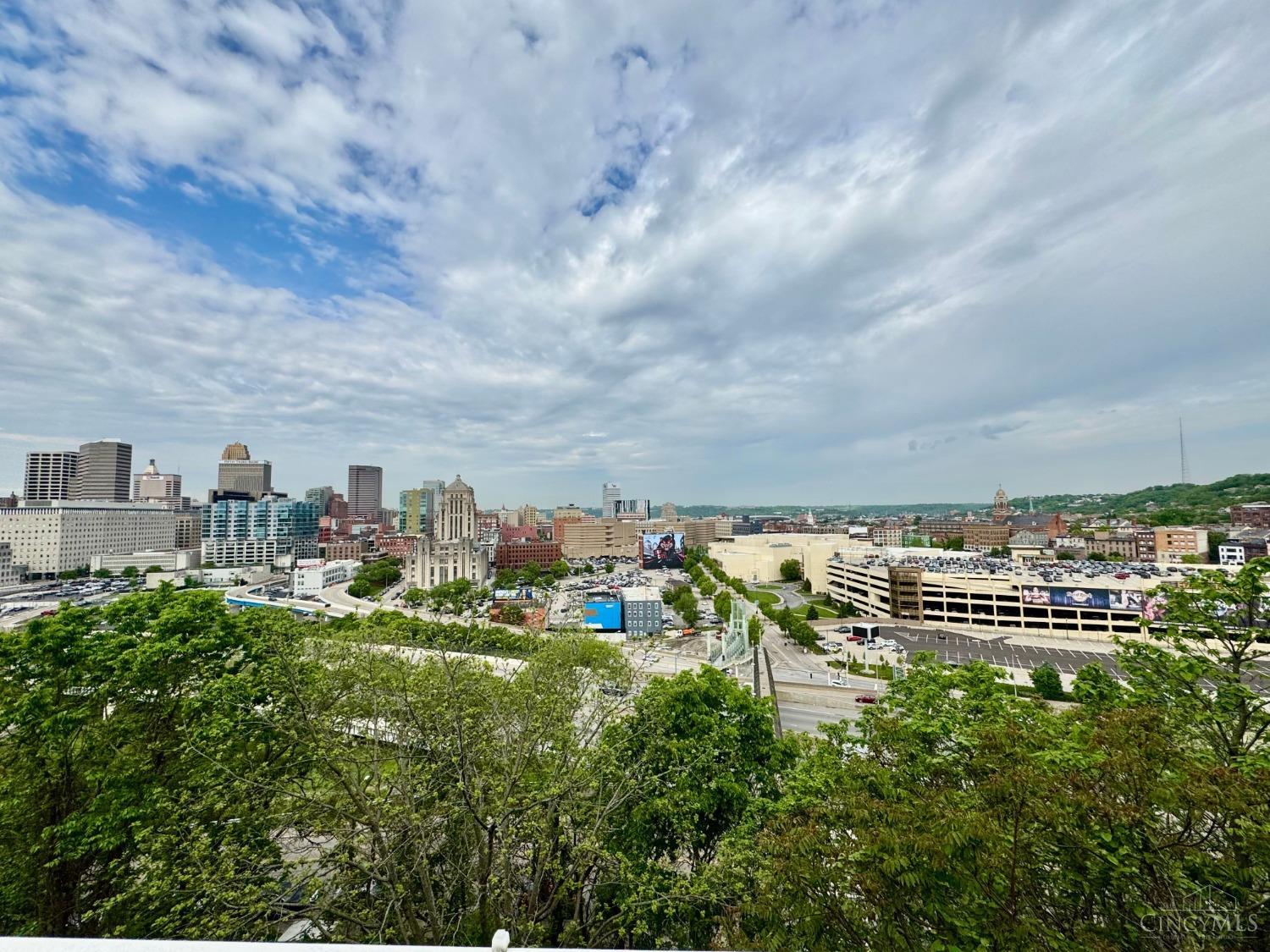 937 Monastery Street #B, Cincinnati, Ohio image 46