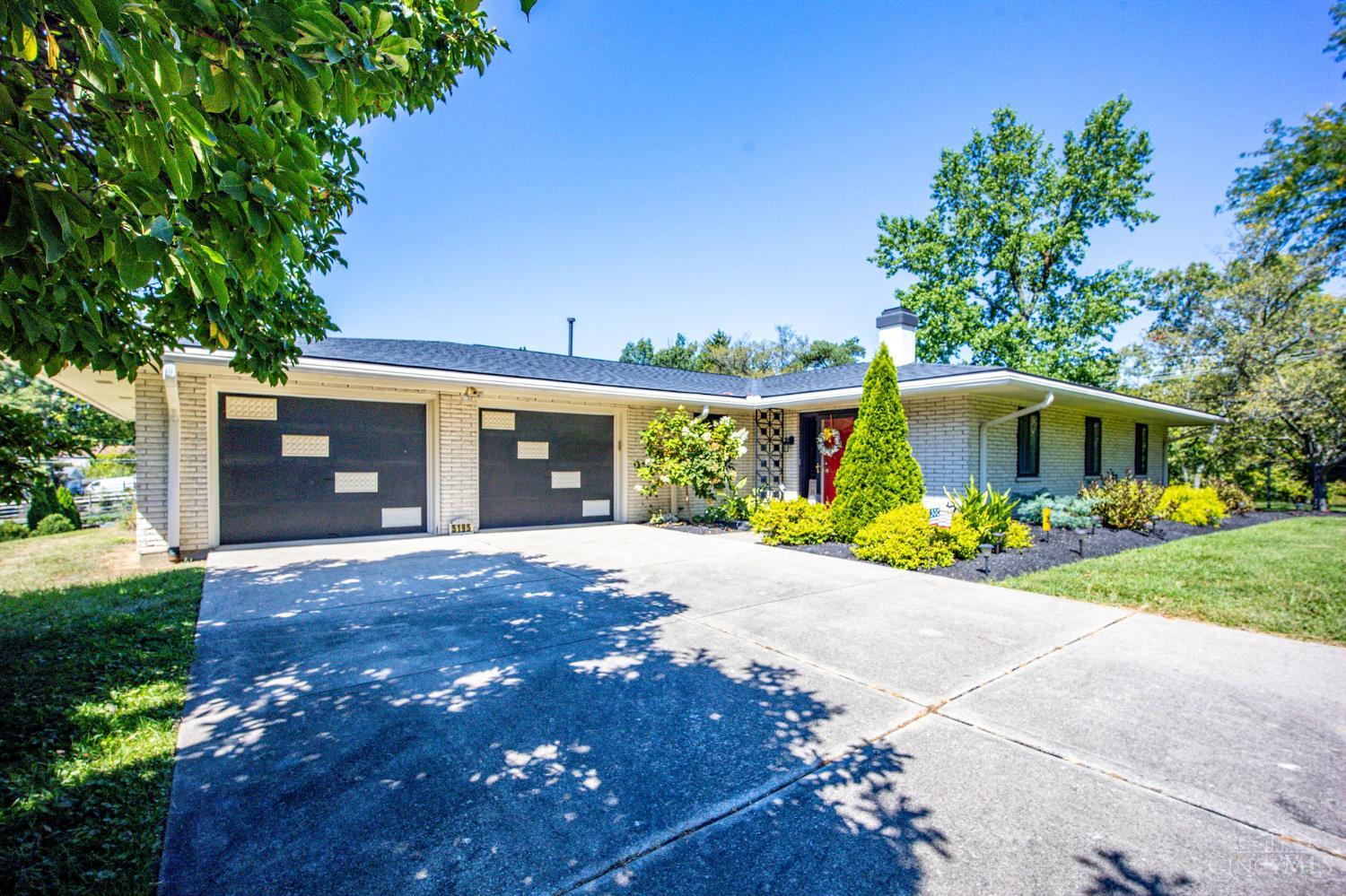 5195 Deeridge Lane