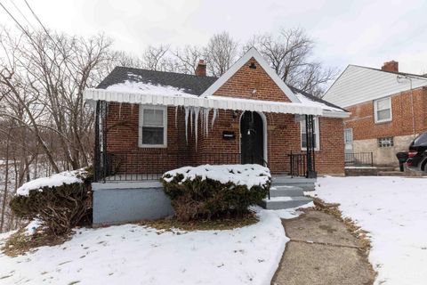 2831 Robert Avenue, Cincinnati, OH 45211 - #: 1831193