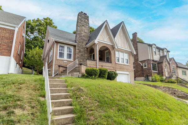 4330 SCHULTE DR, CINCINNATI, OH 45205 - Image 3d74709a0222cabdfa3cee164566dbb6/3856571745