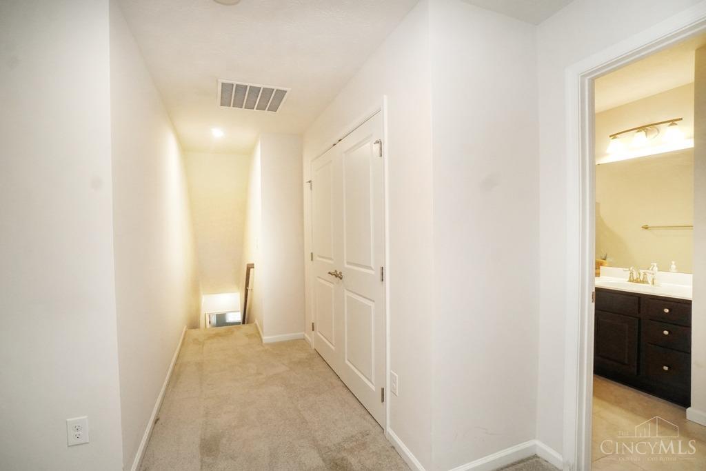 7947 Pinnacle Point Drive, West Chester, Ohio image 27