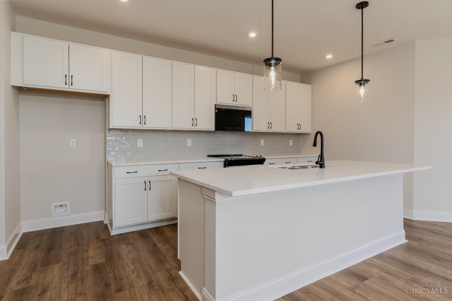 2483 Bartram Lane, Harrison, Ohio image 11
