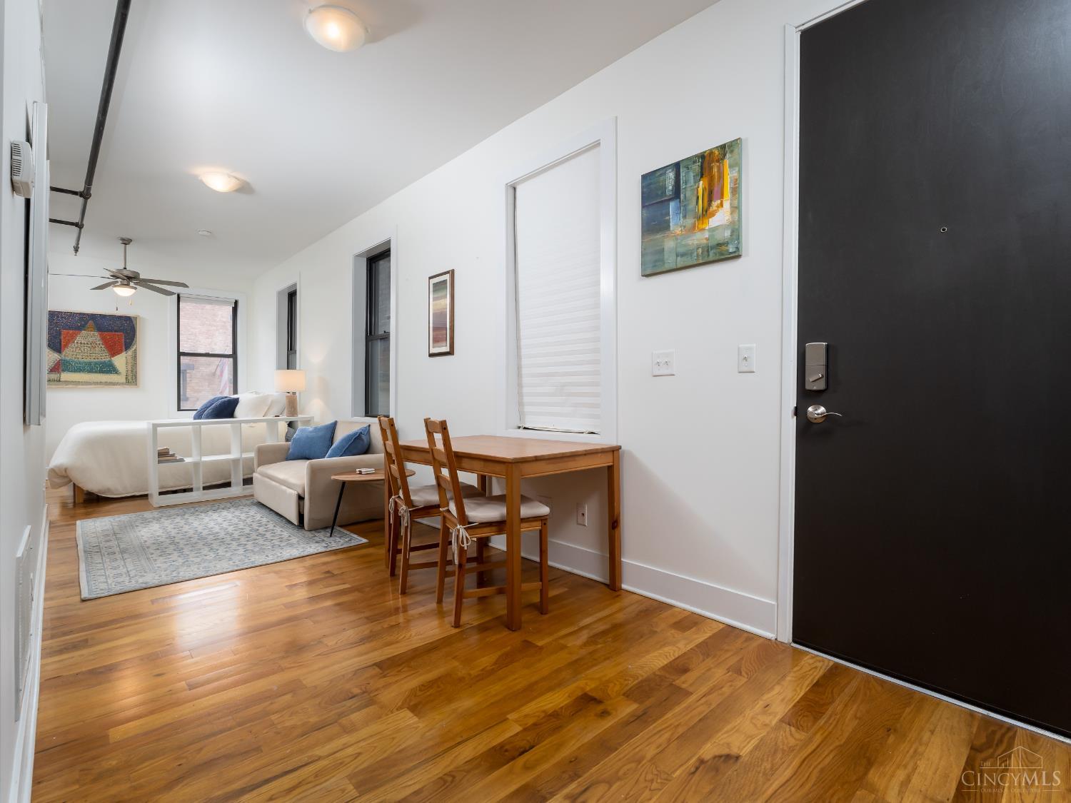 1432 Race Street 209