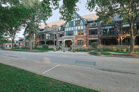 Photo for 3942 Miami Road 203