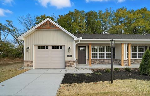 Photo of 25 Timber Creek Drive, Carlisle, OH 45005 (MLS # 1868805)