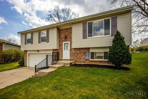 Homes For Sale - 328 Clareknoll Court<br/> Delhi Twp, OH 45238
