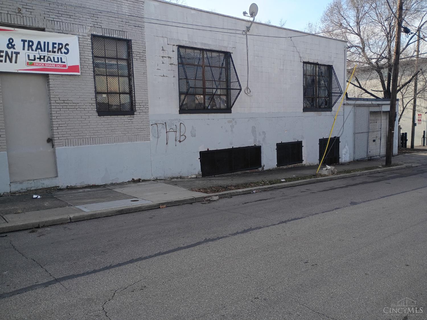 3573 Montgomery Road