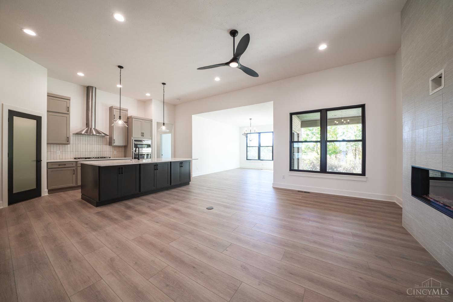 9155 Remy Ct