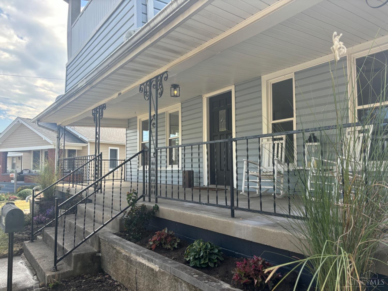 806 Mary Etta Street, Middletown, Ohio image 1