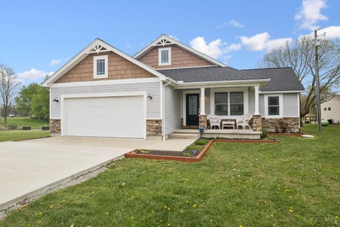 Homes For Sale - 286 Waynoka Drive<br/> Franklin, OH 45171