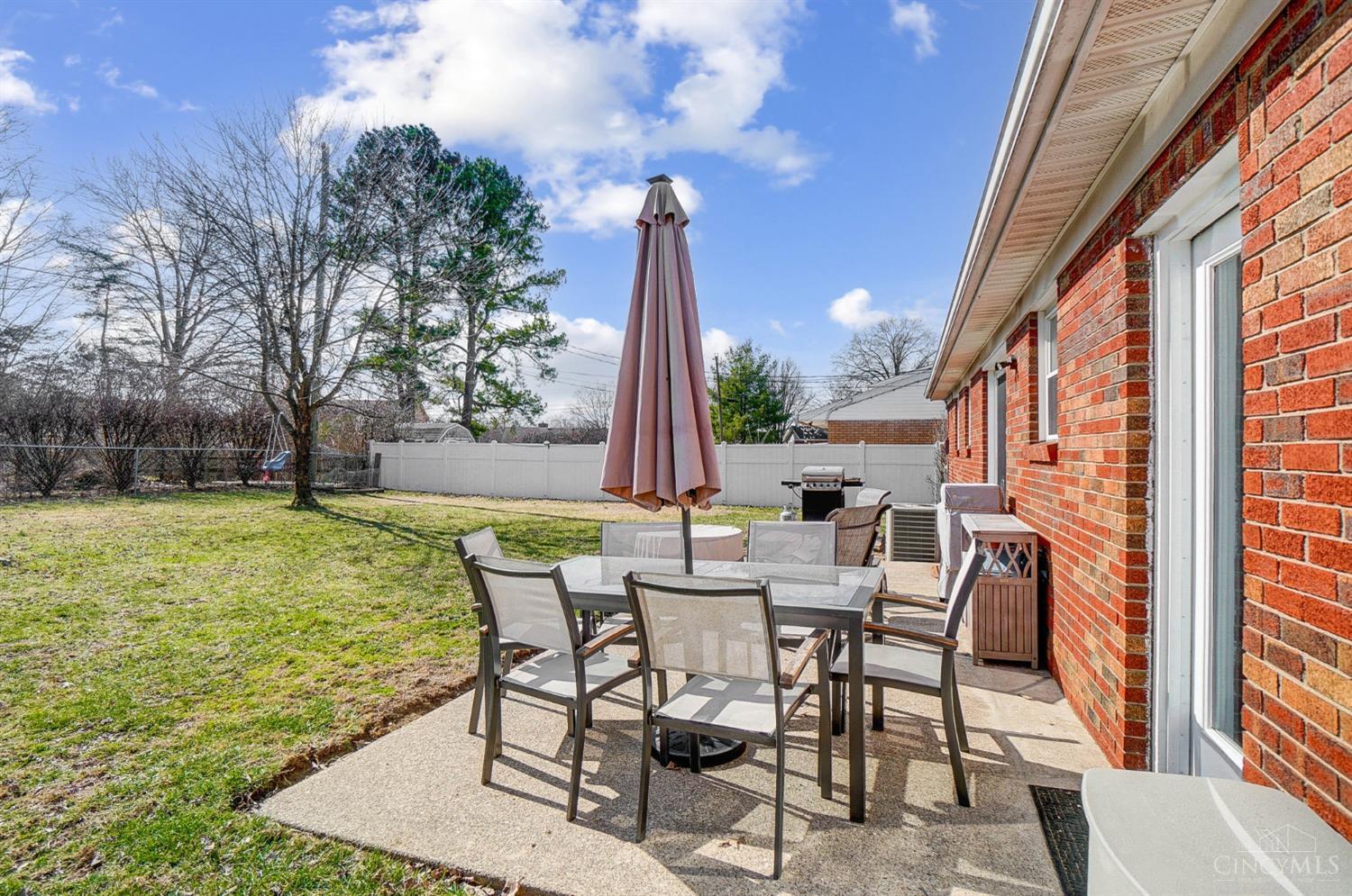 1548 Turquoise Drive, Anderson Twp, Ohio image 32