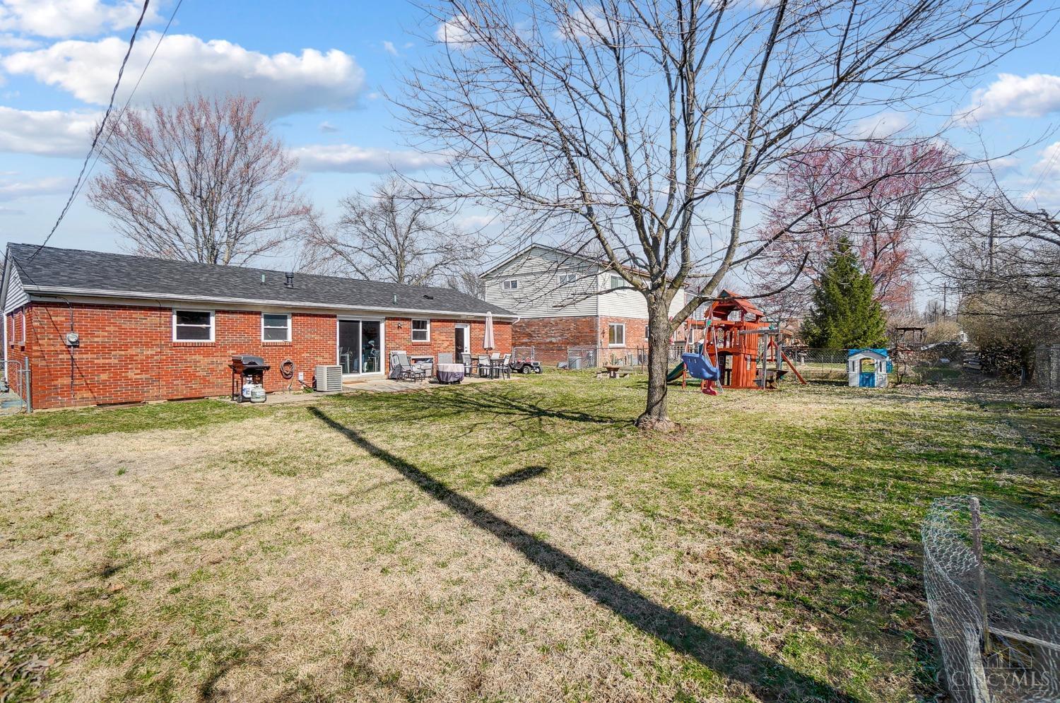 1548 Turquoise Drive, Anderson Twp, Ohio image 33