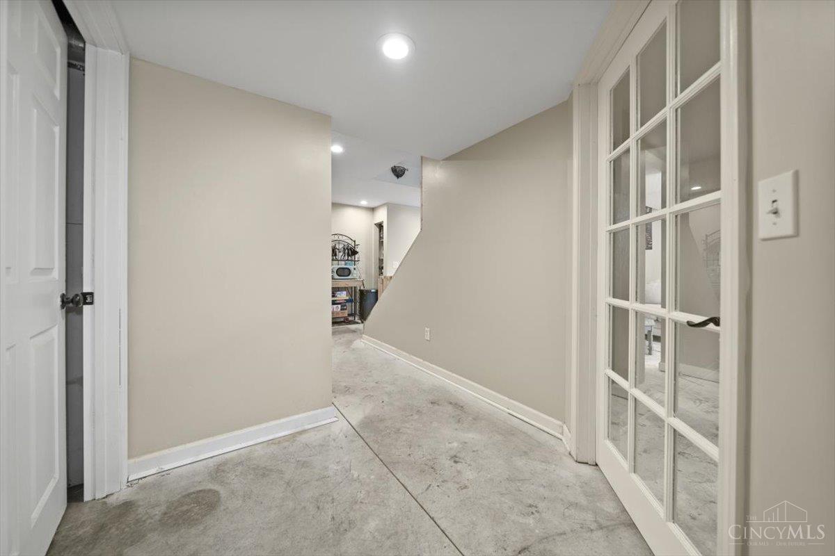 5015 Sean Circle, Blanchester, Ohio image 12