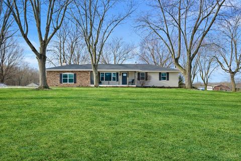 Photo of 6189 Lesourdsville West Chester Road, Liberty Township, OH 45011 (MLS # 1870079)