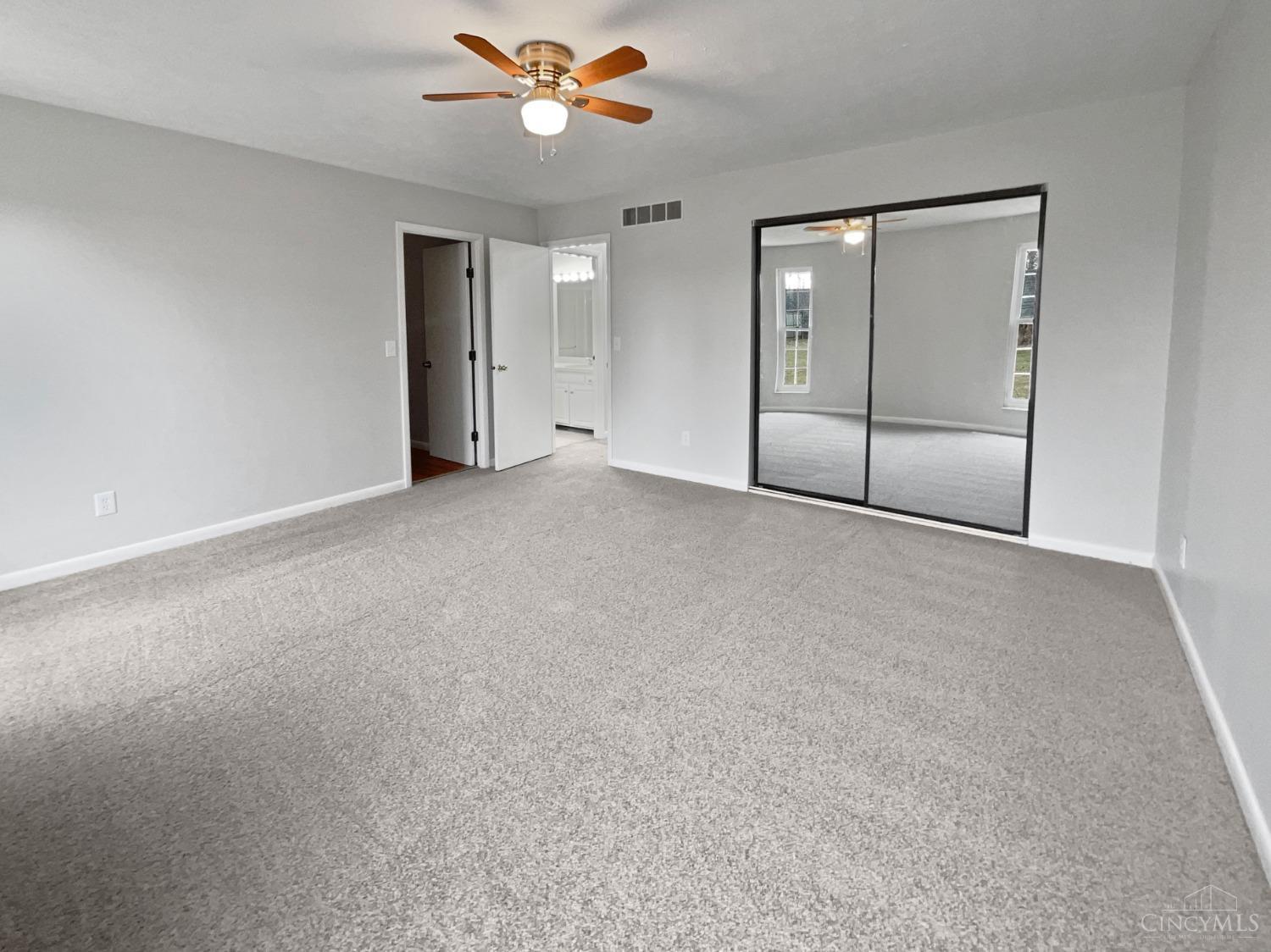 2881 Commodore Lane, Colerain Twp, Ohio image 9