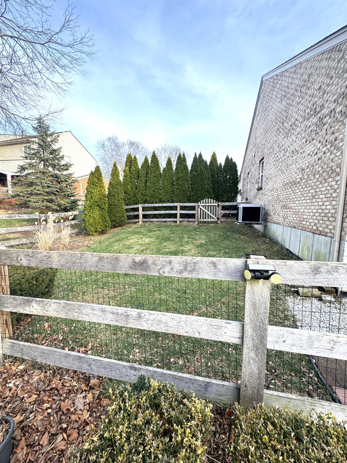 6535 Tree View Drive