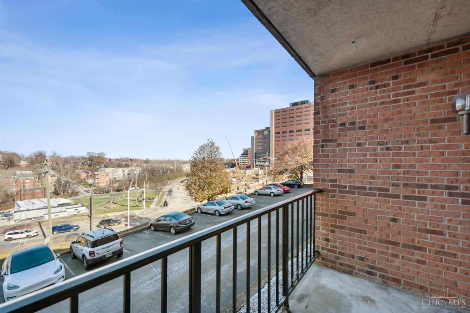 521 W Martin Luther King Drive #B18, Cincinnati, Ohio image 35