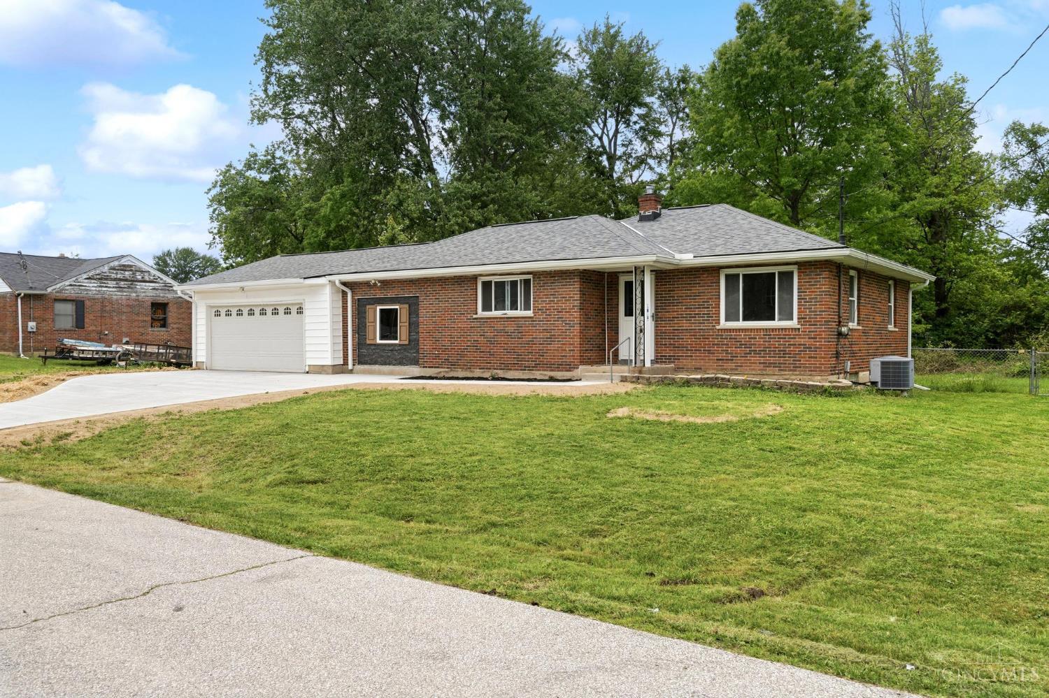 836 Fayebanks Lane