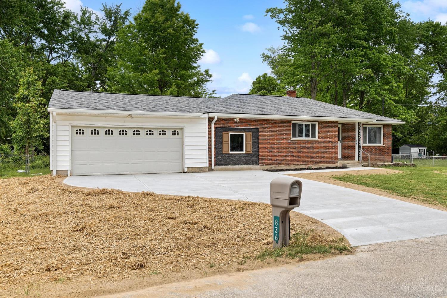 836 Fayebanks Lane