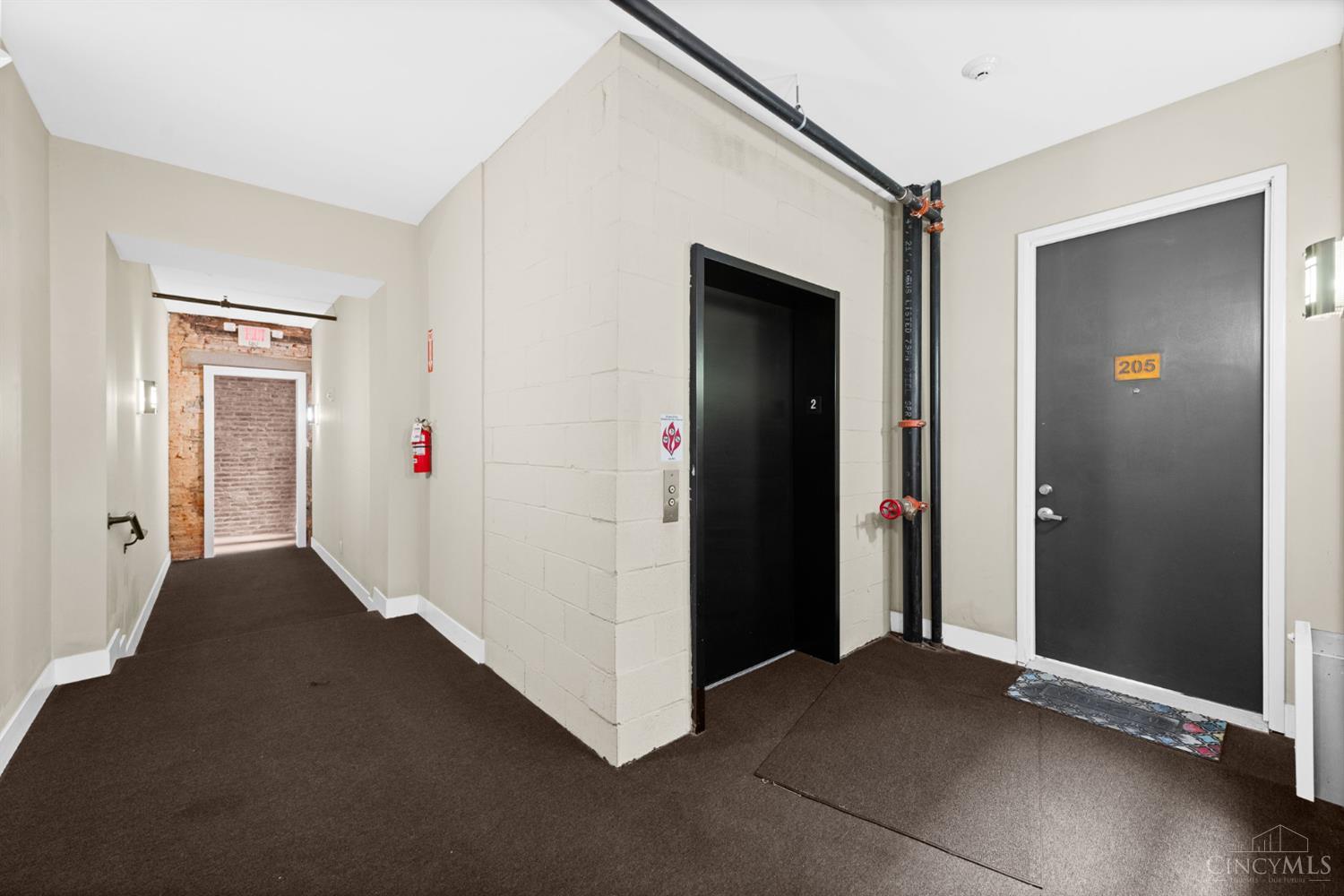 1432 Race Street 203