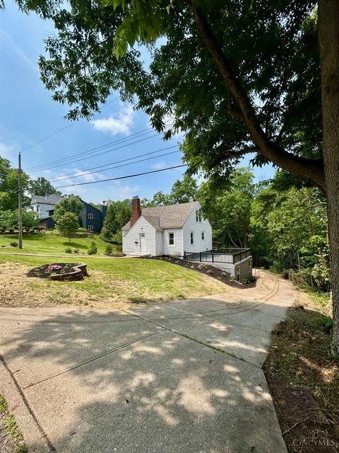 Photo of 3501 McFarlan Road, Cincinnati, OH 45211 (MLS # 1857184)