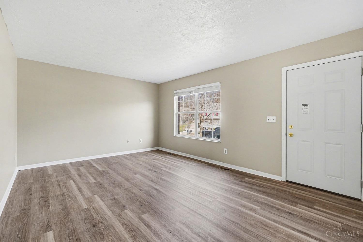 939 Venetian Terrace