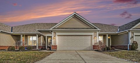 Photo of 185 Woodside Park Drive #8B, Pierce Township, OH 45102 (MLS # 1866144)