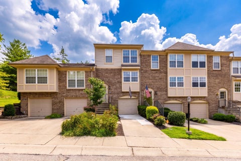 Condo For Sale - 6509 Silverfox Drive<br/> Cincinnati, OH 45230