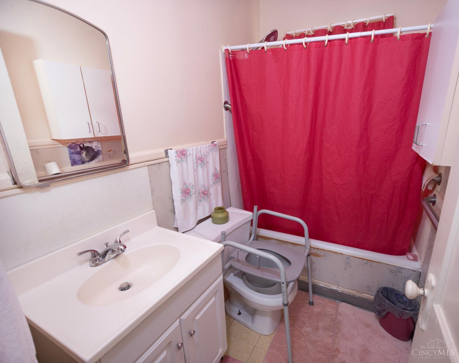 2107 Woodlawn Avenue, Middletown, Ohio image 28