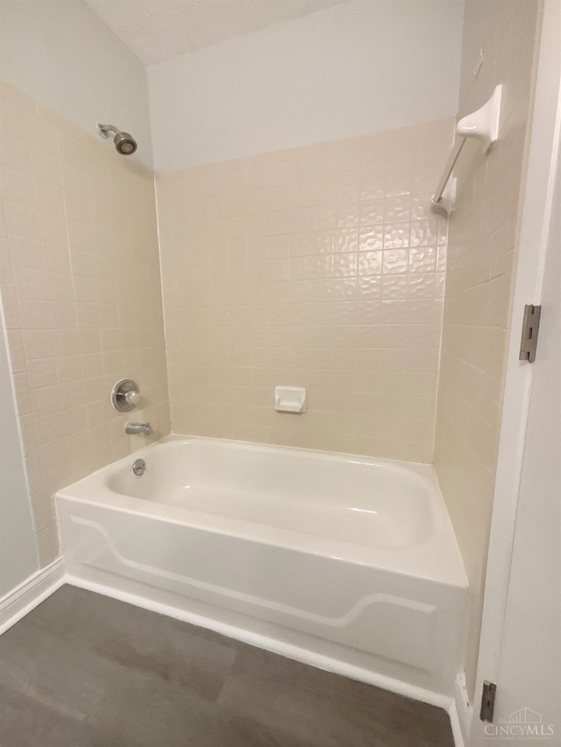 6070 Boymel Drive #3301, Fairfield, Ohio image 12