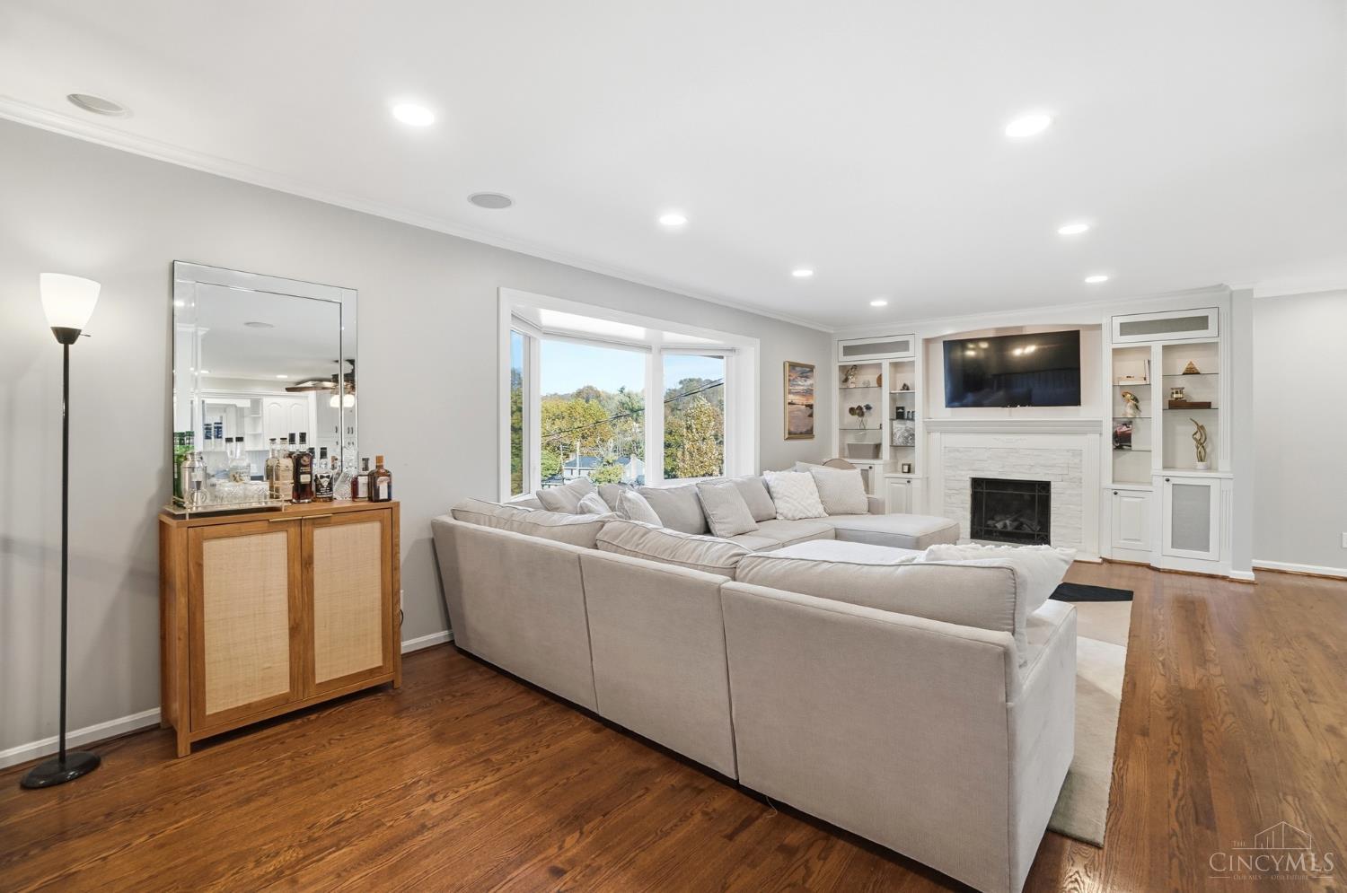 6604 Hitching Post Lane