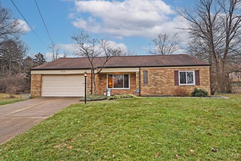 Photo of 5734 Wielert Avenue, Cincinnati, OH 45239 (MLS # 1865454)
