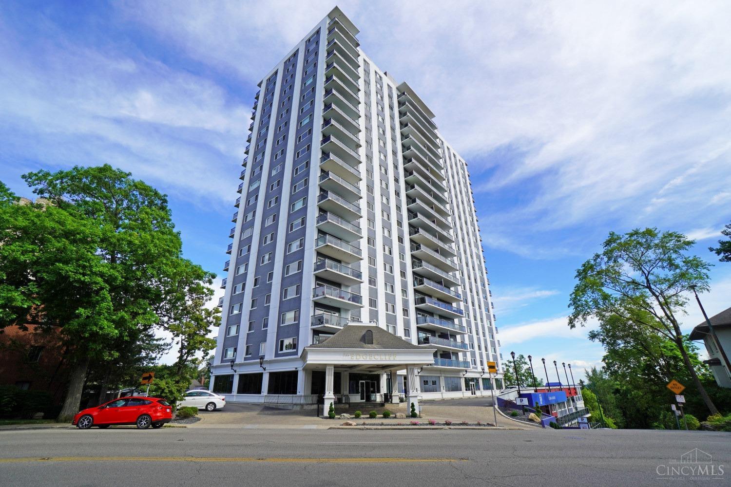 2200 Victory Parkway 1006
