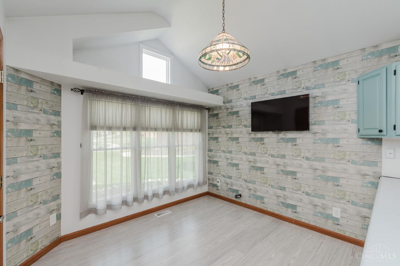 430 Craftsbury Court