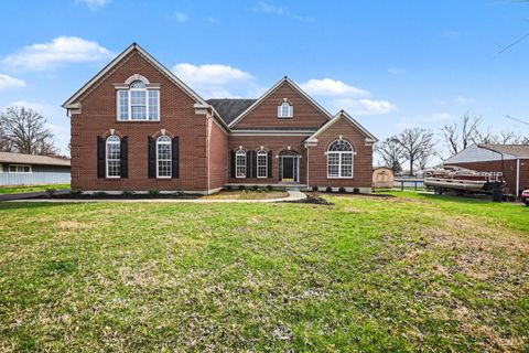 Photo of 745 Compton Road, Cincinnati, OH 45231 (MLS # 1873231)