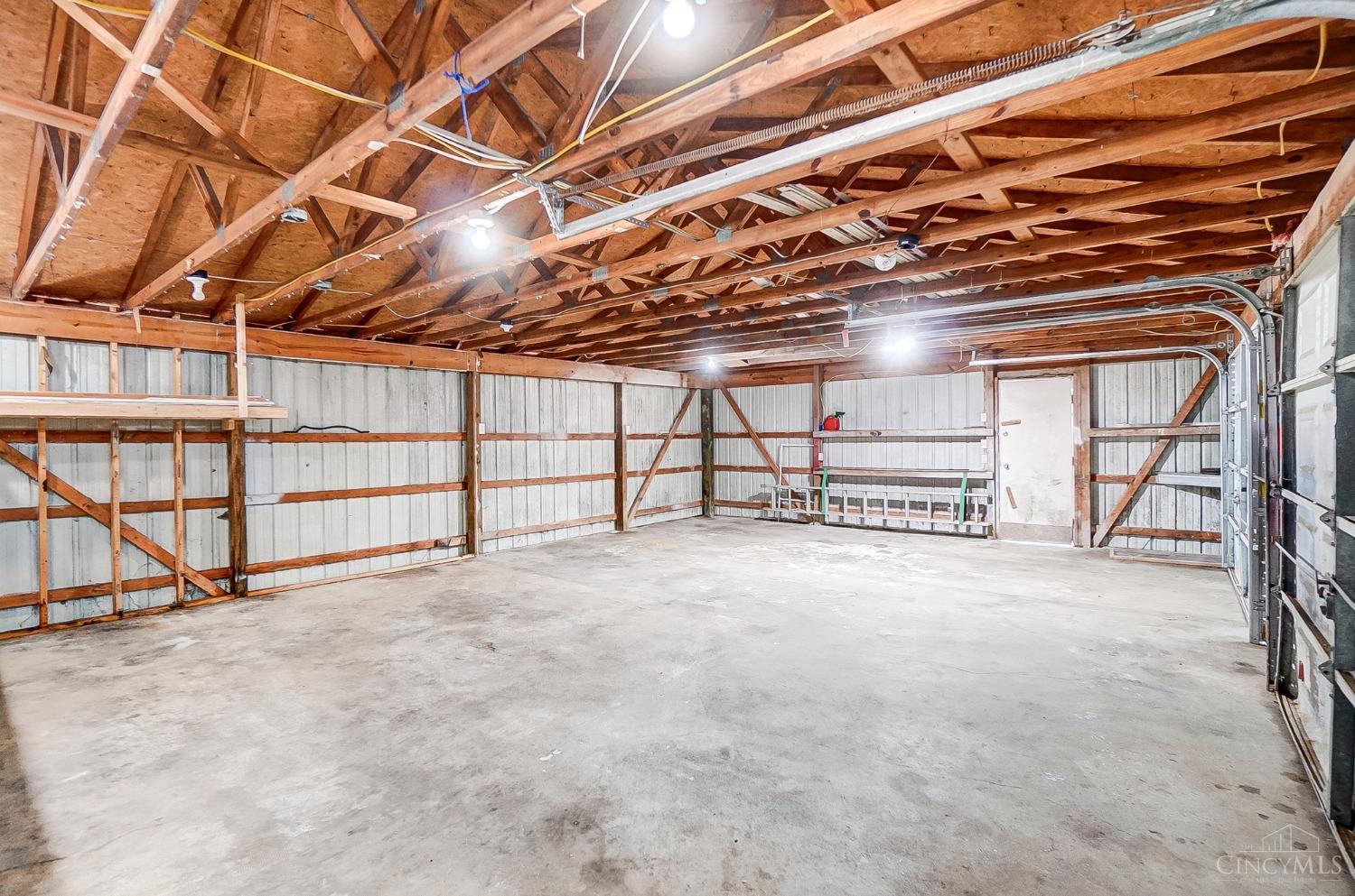 Williamsburg Twp, Ohio 45103, United States, 3 Bedrooms Bedrooms, ,1 BathroomBathrooms,Residential,Pending,82104