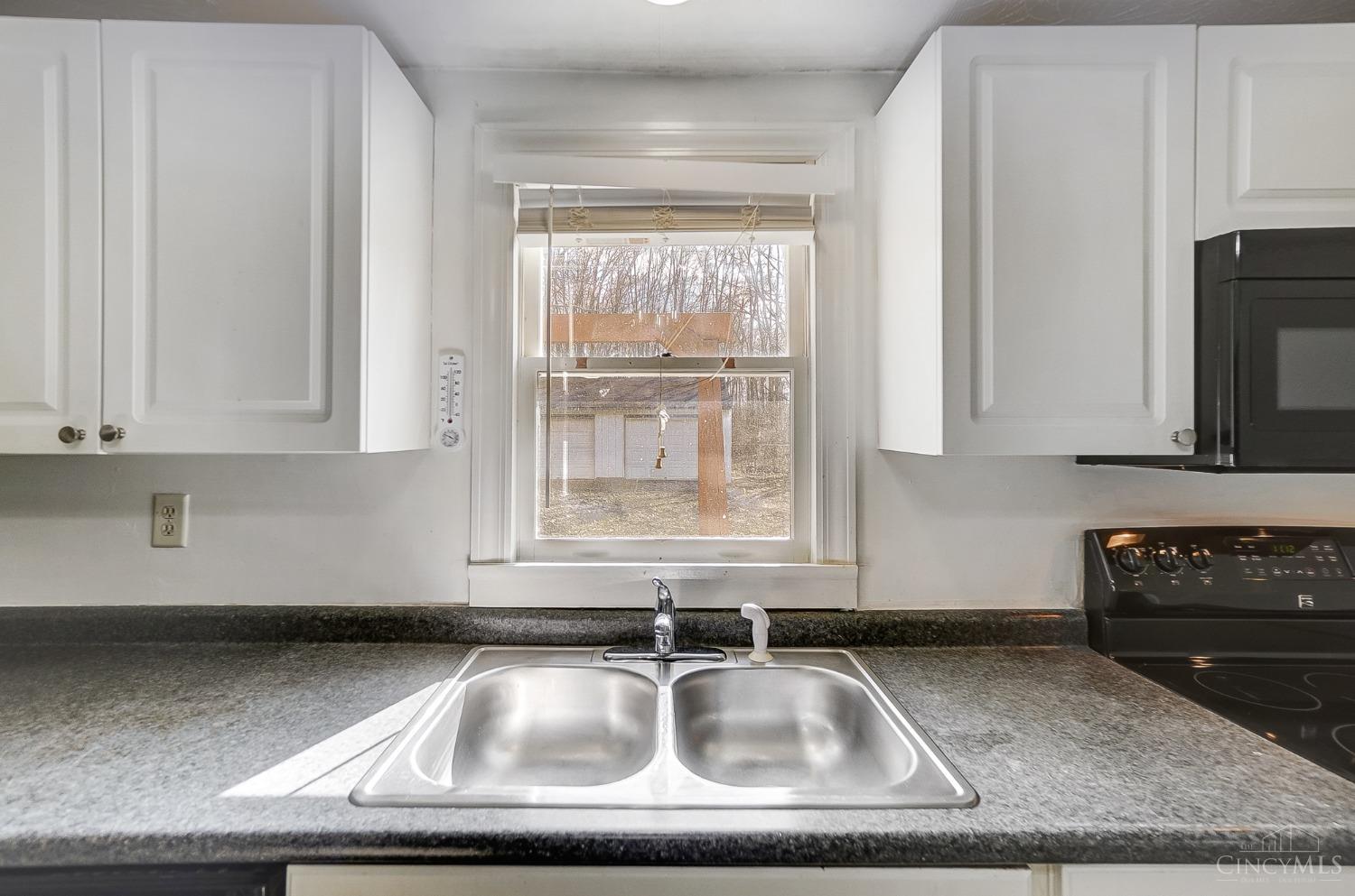 Williamsburg Twp, Ohio 45103, United States, 3 Bedrooms Bedrooms, ,1 BathroomBathrooms,Residential,Pending,82104