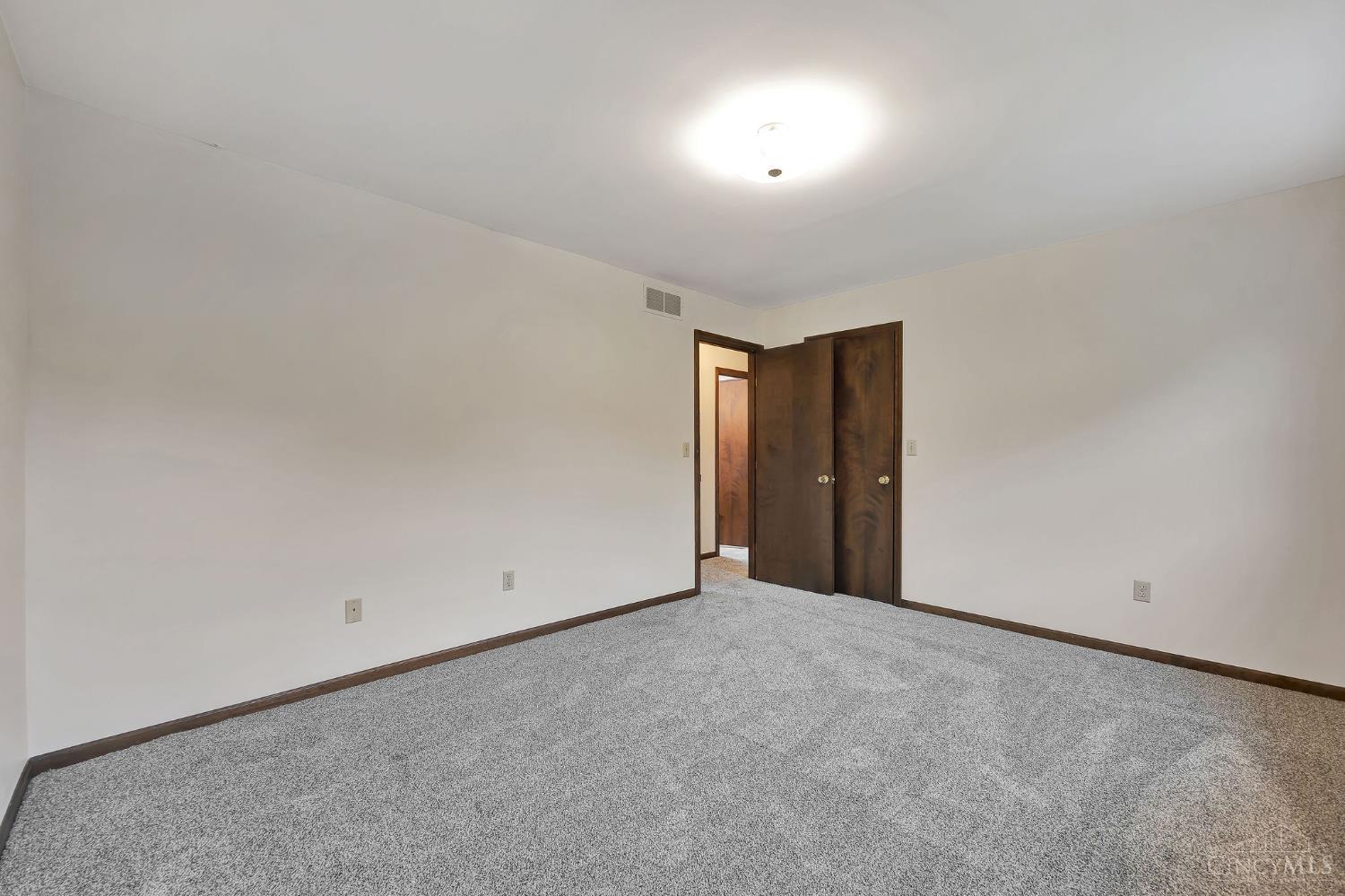 80 Charleston Drive, Oxford, Ohio image 15