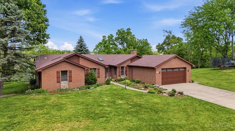 Photo of 4290 Marcrest Drive, Cincinnati, OH 45211 (MLS # 1878863)