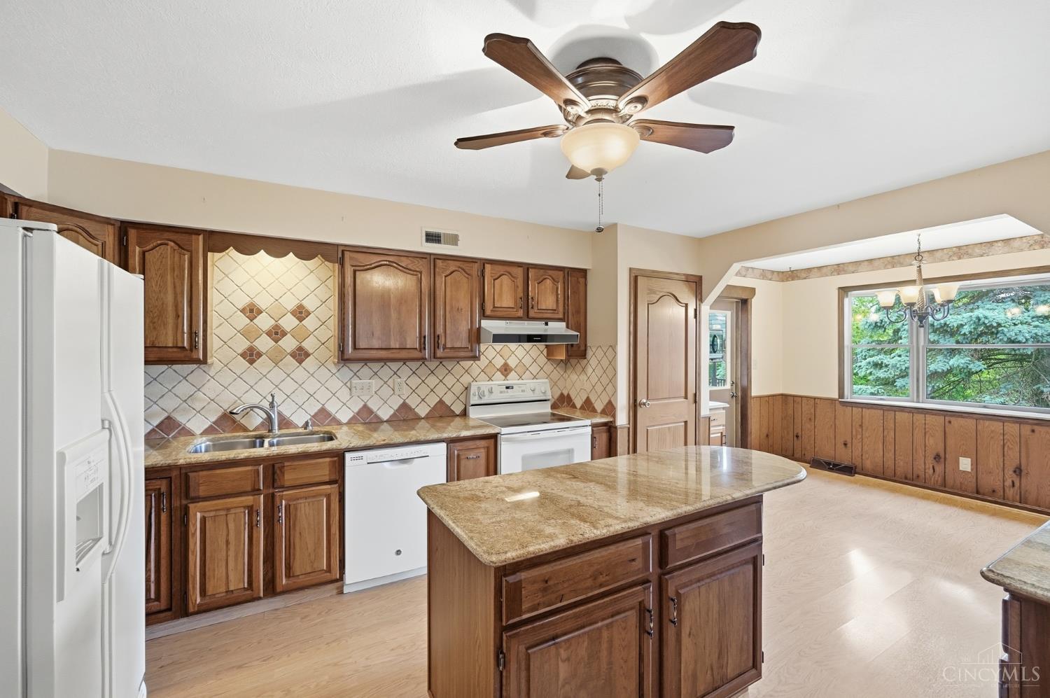4290 Marcrest Drive