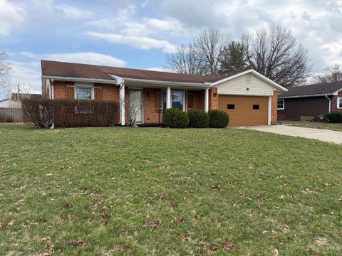 Homes For Sale - 504 Meadow Lane<br/> Trenton, OH 45067